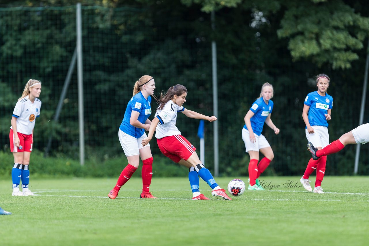 Bild 201 - wBJ Hamburger SV - Holstein Kiel : Ergebnis: 2:0